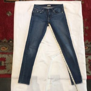 Levi’s Boyfriend Skinny Jeans size 25